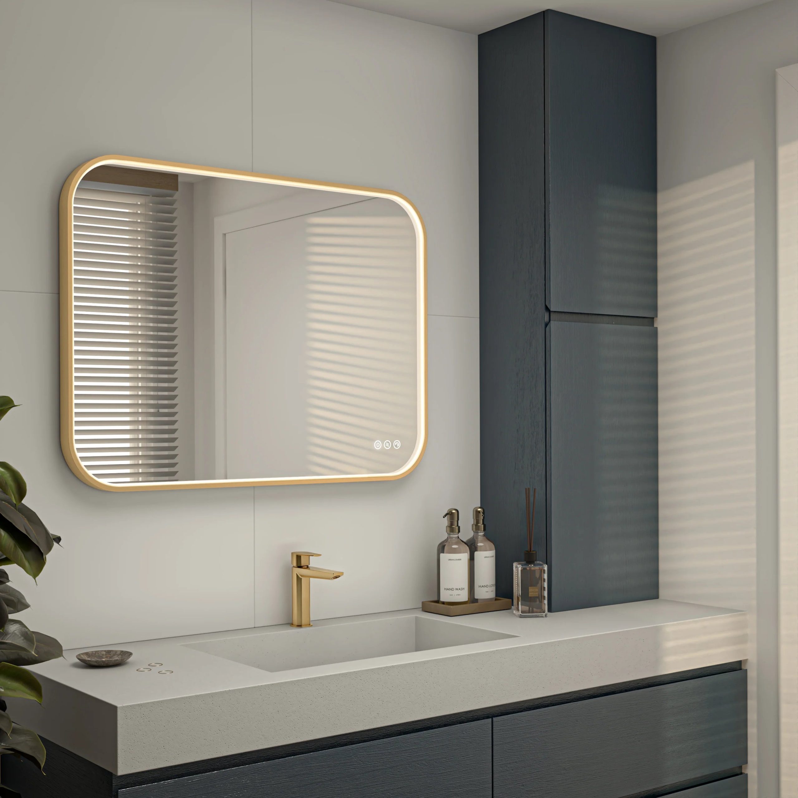 Artika Royce 24 in. x 32 in. (61 x 81 cm) Dimmable Anti-Fog LED Mirror - Image 6