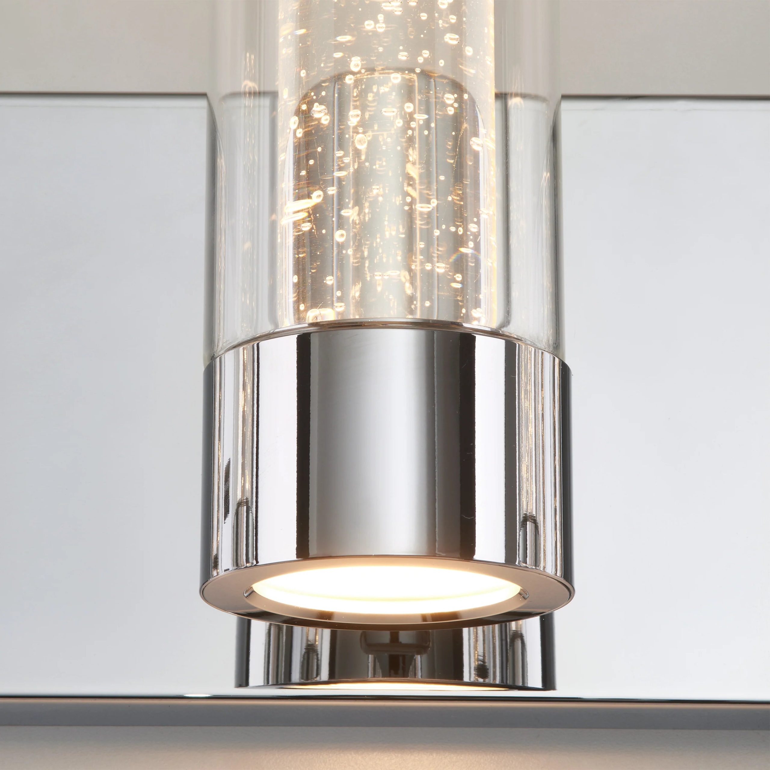 Artika Essence 27-in (68.58 cm) 1-Light Modern LED Vanity Light for Bathroom - Image 3
